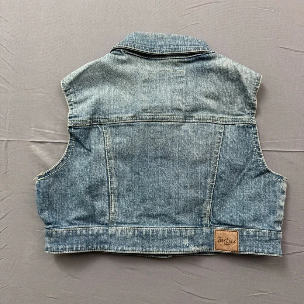 Justice Girls Medium Wash Distressed Cropped Denim Vest Size 12‎ Trucker Jacket